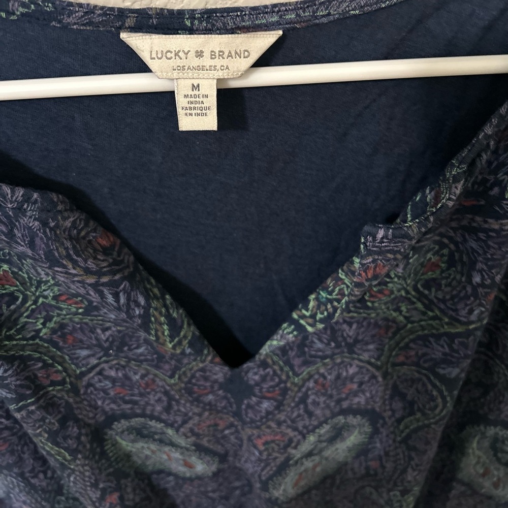Lucky Brand Paisley Tie Front Top Size M Blue Purple Boho Festival Knit Shirt - Picture 2 of 6